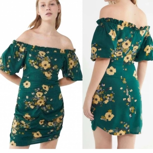 NWOT URBAN OUTFITTERS FLORAL PRINTED RUCHED MINI OFF THE SHOULDER DRESS GREEN - Picture 1 of 13